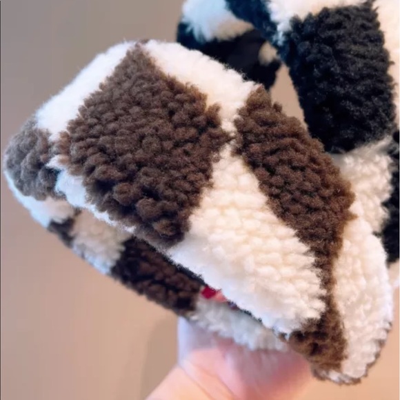 Plush Padded Headband - Picture 2 of 2